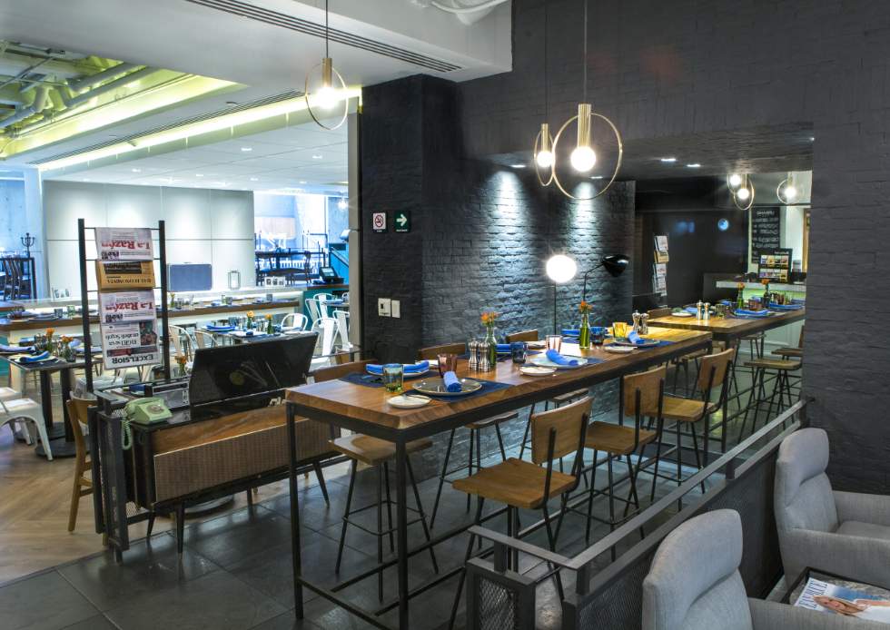 Relájate en los espacios del Café Urbano, restaurante del Hotel Presidente InterContinental DF