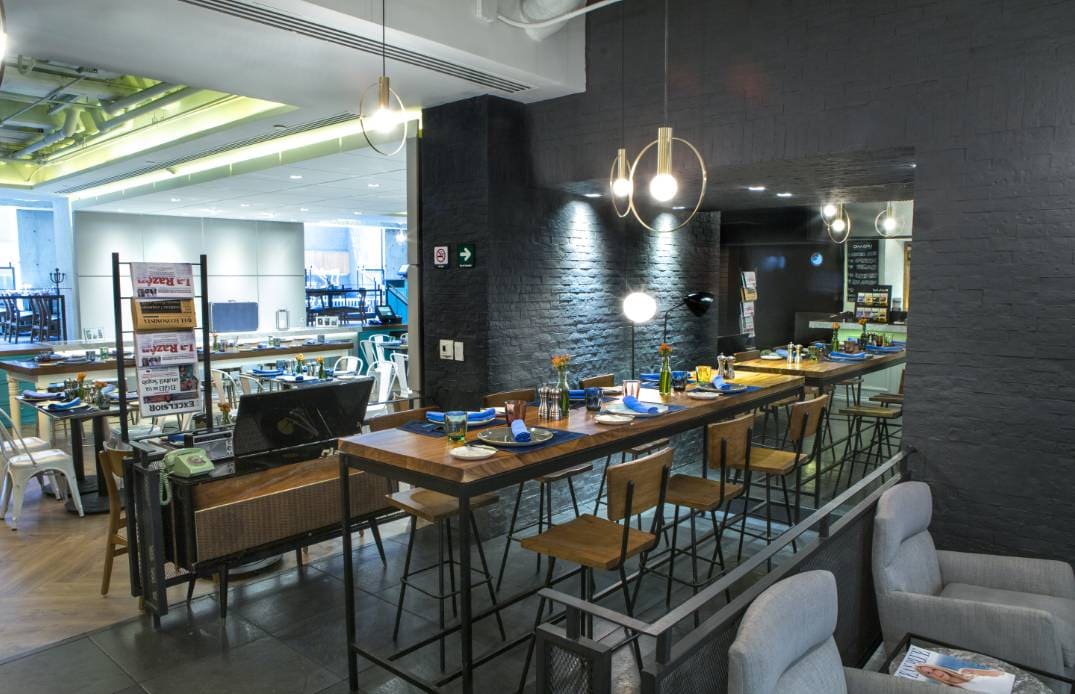 Café Urbano es un restaurante en Campos Elíseos con buffet y a la carta